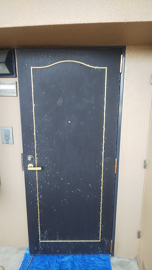 海近マンションの玄関ドアを格安リフォーム 佐賀県伊万里市 ホームリメイク倶楽部