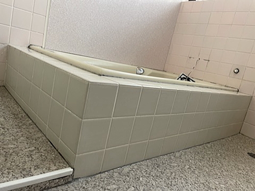 戸建従来浴室タイルリフォーム熊本県南区施工前2