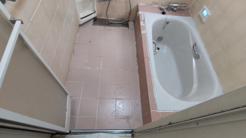 戸建従来浴室床タイルリフォーム佐賀県伊万里市施工前