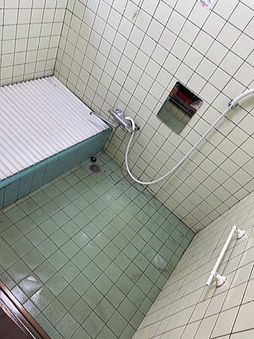 戸建従来浴室床タイルリフォーム熊本県荒尾市